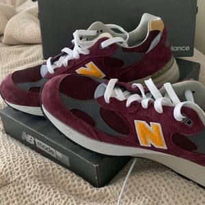 New Balance 992